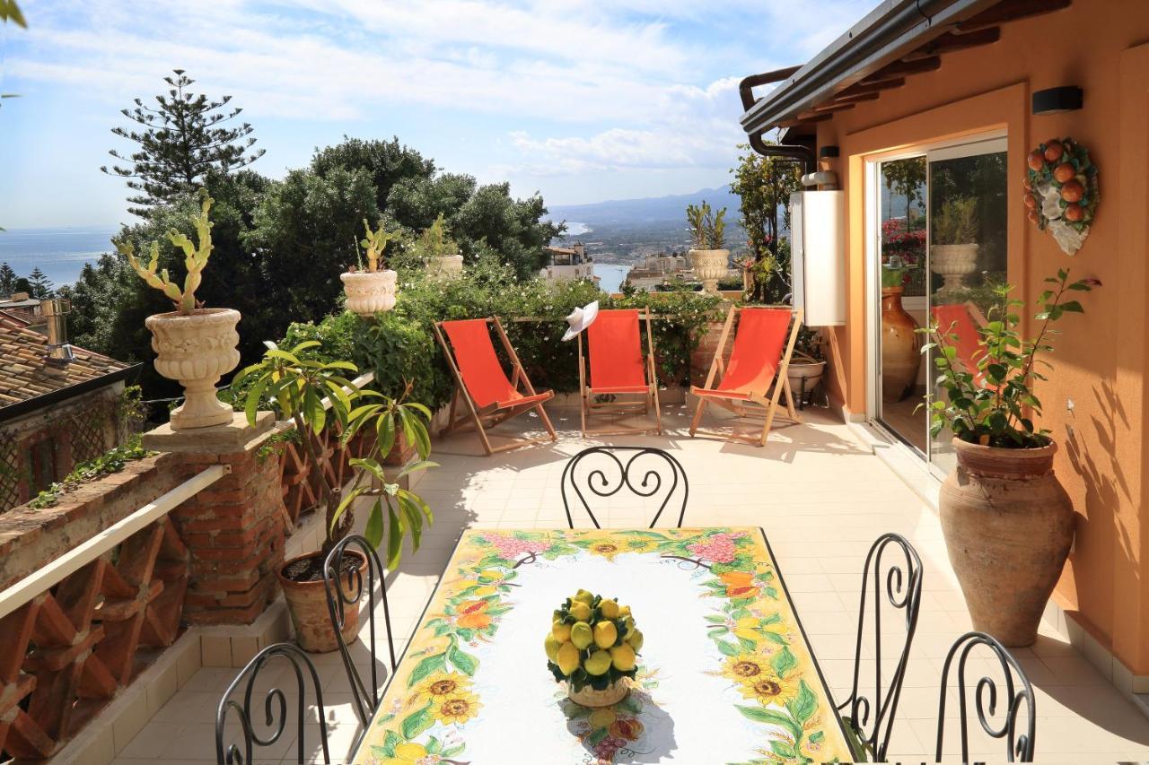Villa Le Terrazze Del Teatro Greco Taormina Exterior foto