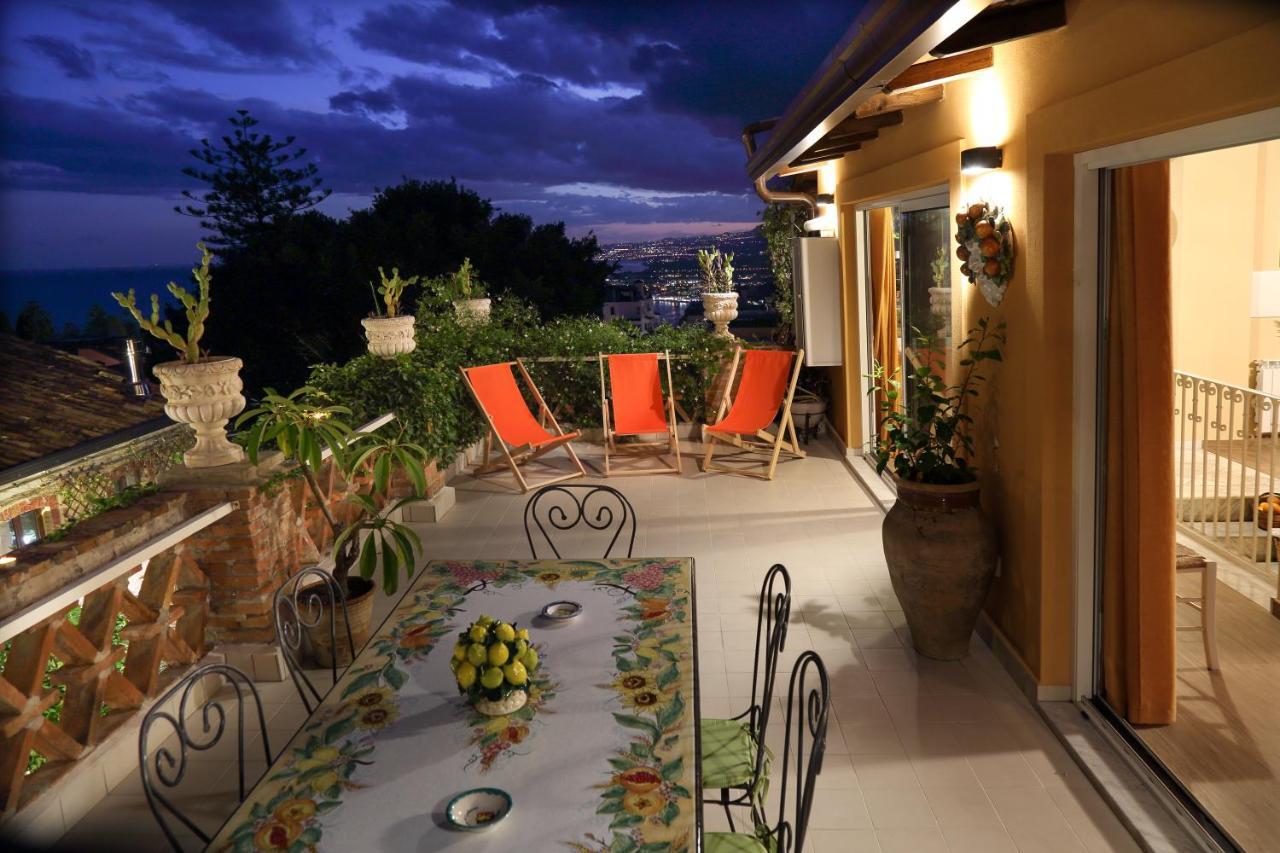 Villa Le Terrazze Del Teatro Greco Taormina Exterior foto