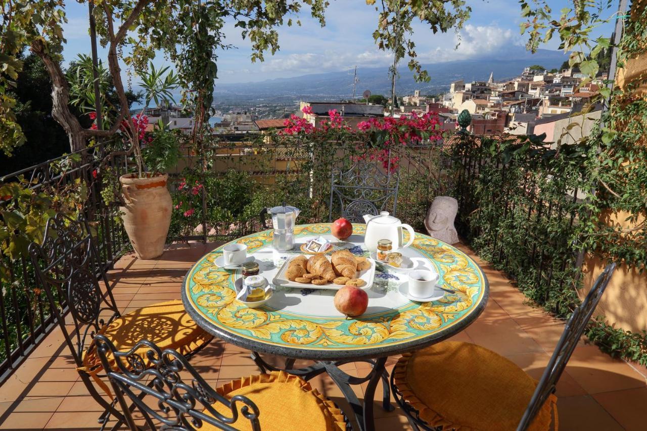 Villa Le Terrazze Del Teatro Greco Taormina Exterior foto